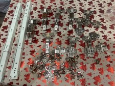  Cerniere e guide per ante