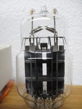 Tubo 6C33C pezzo unico nuovo senza specchio Getter vetrina da collezione