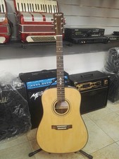 Chitarra acustica
