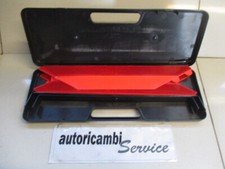 TRIANGOLO DI EMERGENZA FIAT PANDA 1.2 B 44KW 5P 5P (2008) RICAMBIO USATO