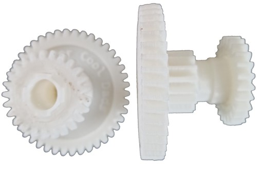 Traveling sprinkler gear - traveling, orbit