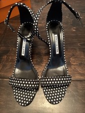 Manolo Blahnik 39.5 New Never