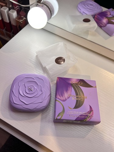 Kiko milano blossoming beauty - milano,