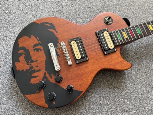 Rara chitarra elettrica - rara,
