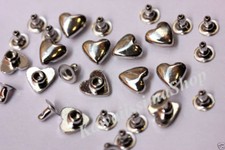 Borchie sfuse in lega forma