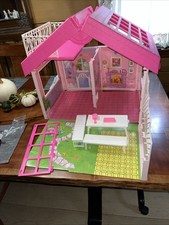 Barbie Fold 'N Fun House