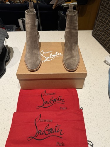 Christian louboutin taupe - christian,