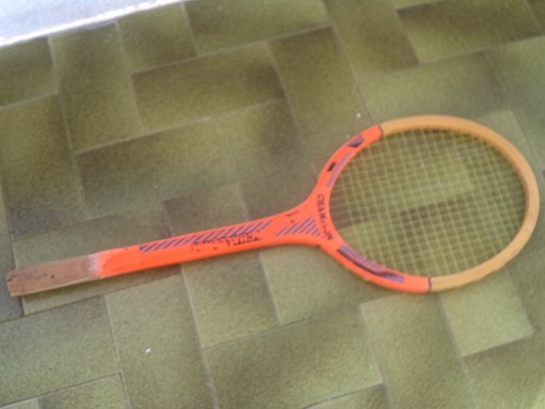 Vecchia racchetta tennis - vecchia,