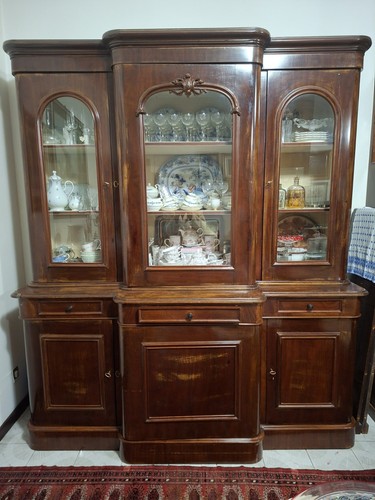 Credenza antica con vetrina - credenza,