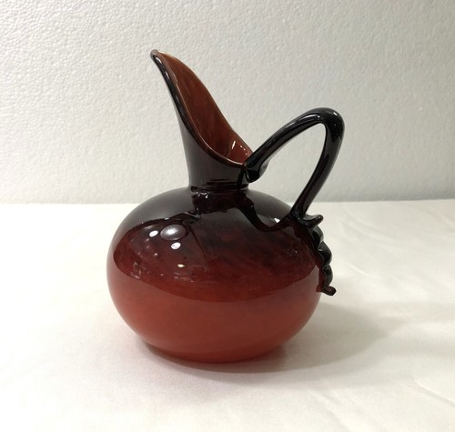 Pichet vase art - /,