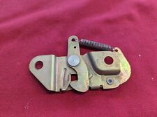 Gancio chiusura cofano