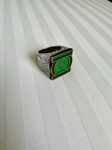 Anello lanterna verde fuori