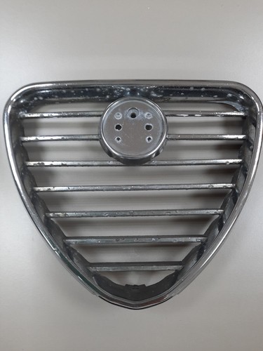 Scudo alfa romeo alfetta - ,