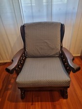 2 poltrone stile "old america", in legno massello  e 4 sedie in legno massello