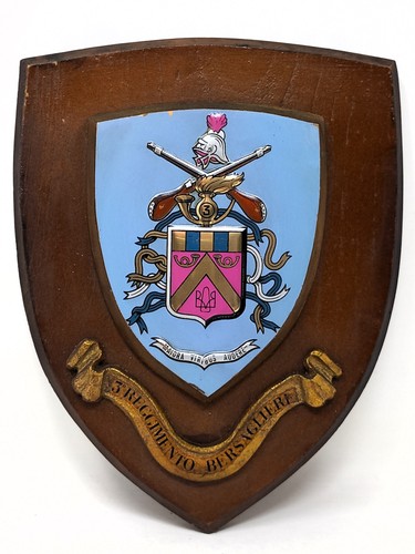 Crest araldico 3 - -, 3°