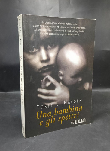 Una bambina gli spettri - bambina, e