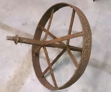 ECCEZIONALE RUOTA PER CARRIOLA ANTICA IN FERRO BATTUTO DIAMETRO CM 46