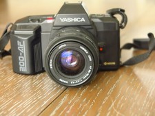 YASHICA 200AF