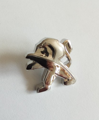 Pin logo peugeot nouvelle - pin's,