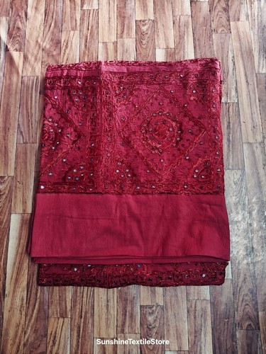 Copriletto rosso scuro - , a
