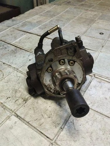 Pompa carburante nissan - nissan, almera