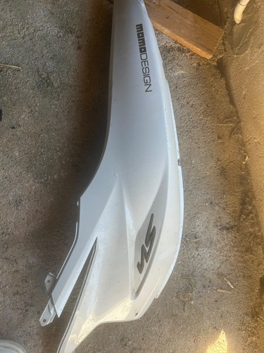 Pezzo plastica ricambio - di, per