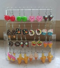 Orecchini bimba/ ragazza pendenti con ciondolo dolcetto o frutta in resina