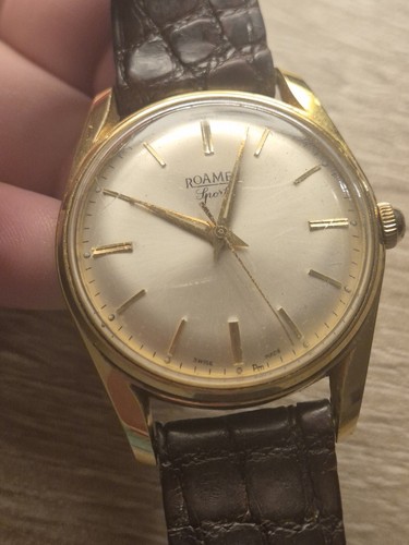 Orologio vestito uomo sportivo