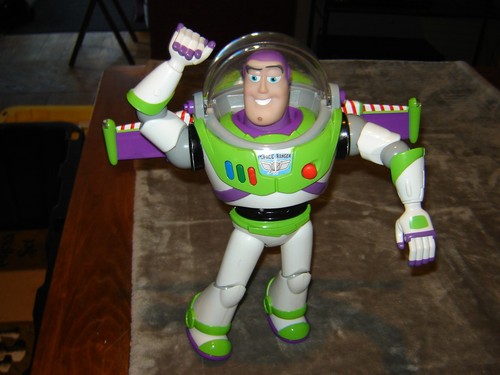 Disney store working buzz - working,