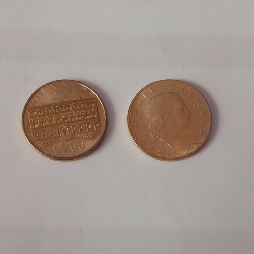 200 lire 1990 - 1990, repubblica