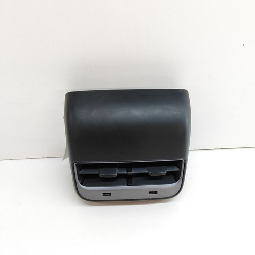 Tesla model console - 3,