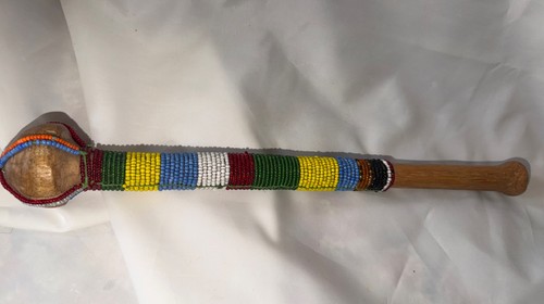 Rungu africano colorato