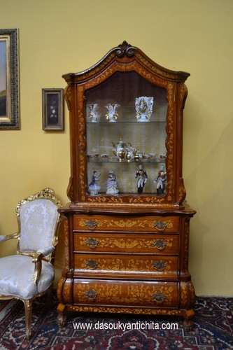 Vetrina doppio corpo stile