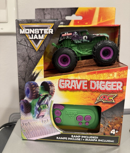 Monster jam grave digger - monster,