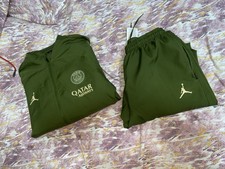 tuta jordan x psg  completa uomo nuova senza cartellino ,verde scuro,taglia s