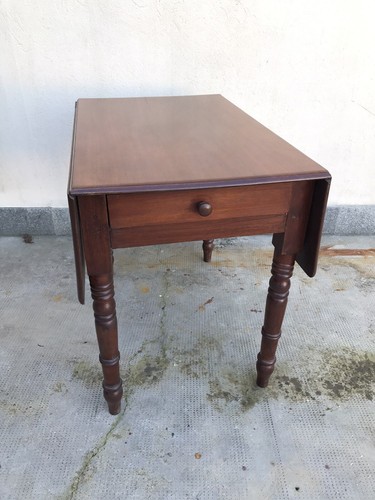 Tavolino epoca 800 - tavolino, legno