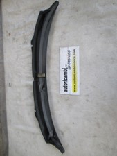 GRIGLIA GOCCIOLATOIO SOTTOPARABREZZA FORD MONDEO 2.0 D 85KW 6M 4P (2006) RICAMBI