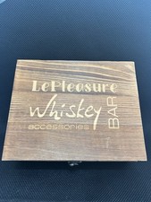 Le Pleasure Whiskey Bar