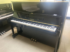 YAMAHA U1