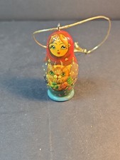 Bambola matrioska dipinta a