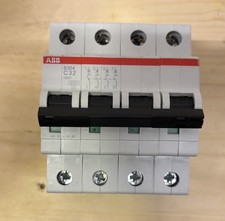 ABB S204 C32 4x32A