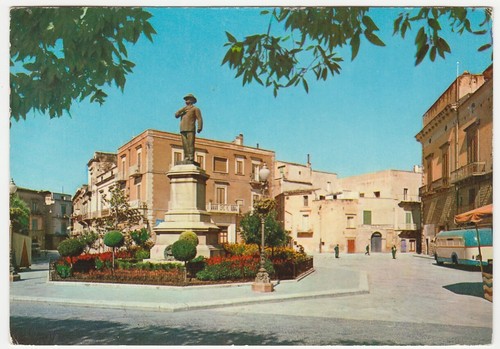 Corato bari monumento - monumento, a