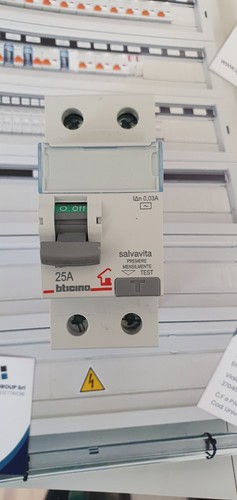 Interruttore differenziale