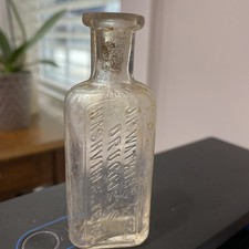 Bottiglia farmacia in rilievo