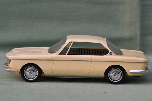 Bmw 2000 modellino - cs.,