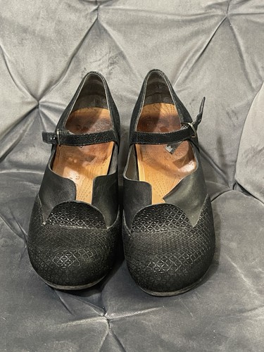 Decolte chie mihara platform - chie,