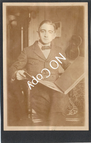 Foto ritratto uomo studioso - foto,