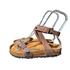 Birkenstock Yara sandalo con