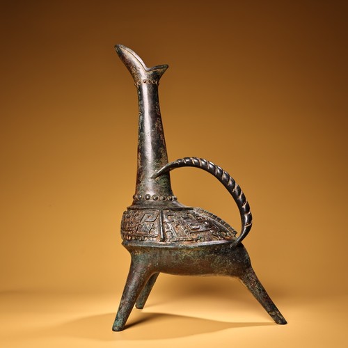 Antico treppiede cinese - , in