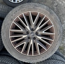 Genuine Audi RS Q3 F3